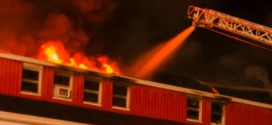 McMasterville L'école primaire La Farandole complètement ravagée par les flammes
